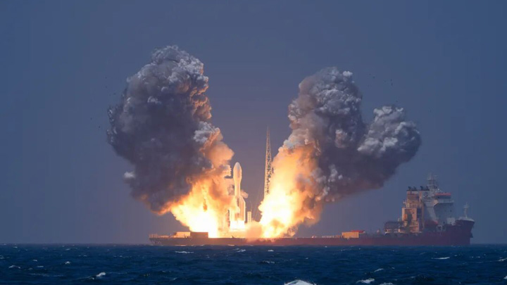 引力一号遥四运载火箭发射成功