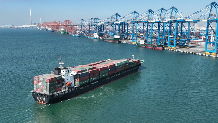 西部陆海新通道班列累计发送货物突破500万标箱