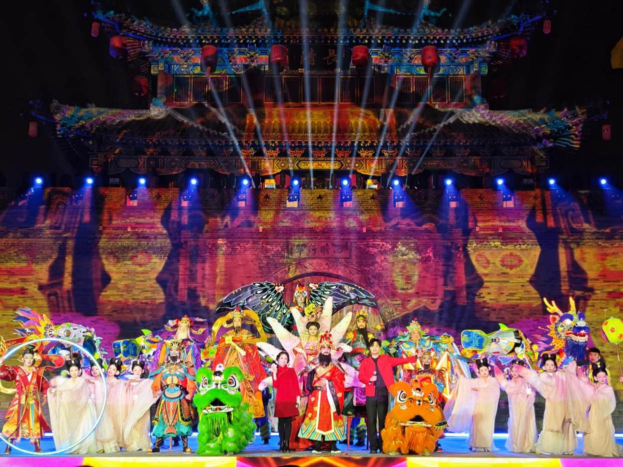 “社火天团”亮相黎阳城文化旅游区（浚县古城） 让非遗“潮”起来