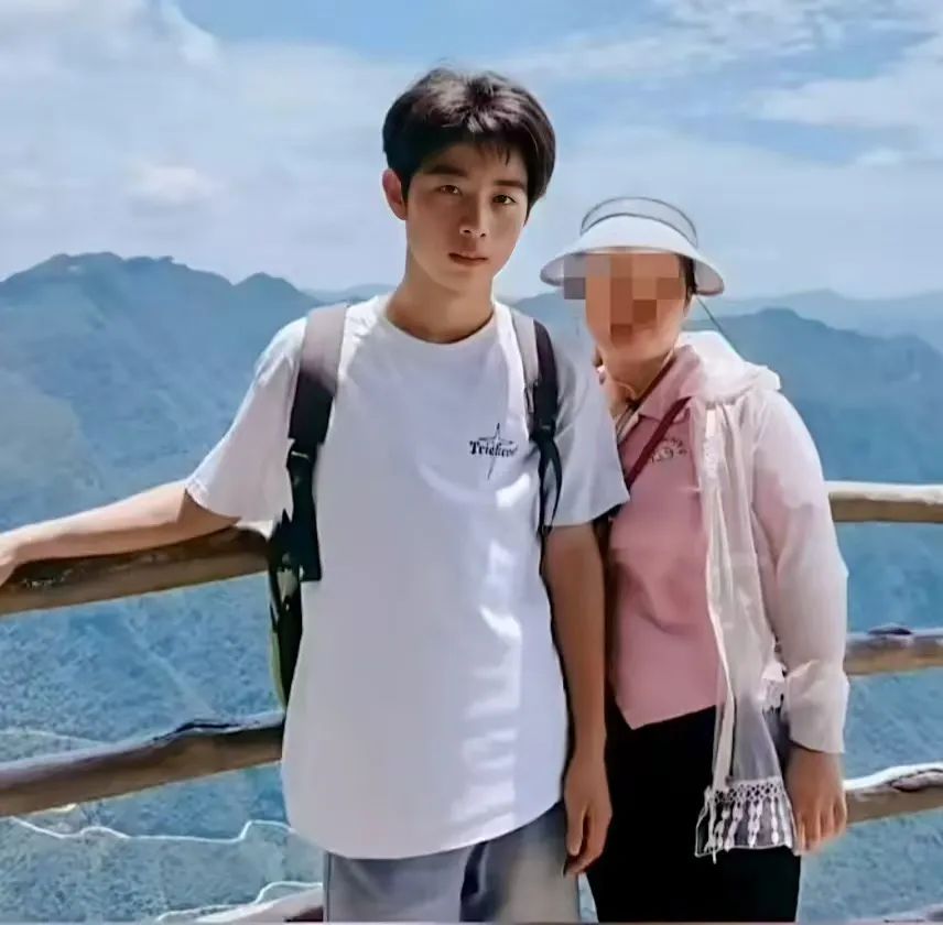 陕西19岁高考生找暑假工失联，家人多次接到电话称花20万可救出，怀疑被诱骗至缅甸插图1