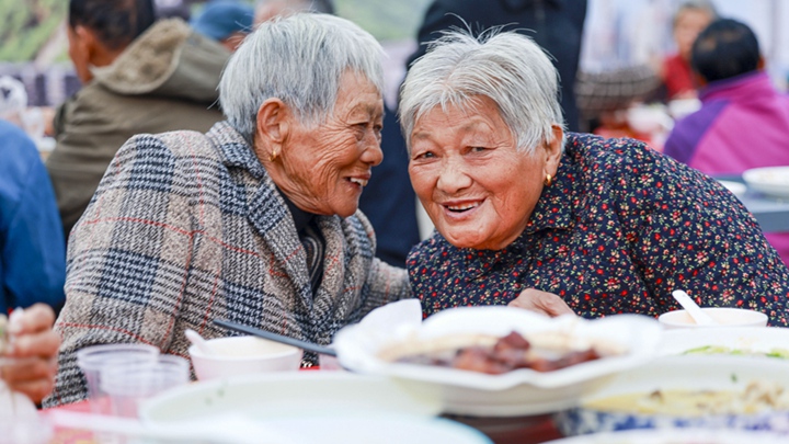 多彩活动迎重阳