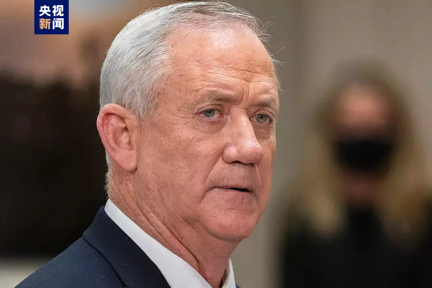 在以军救出4名加沙被扣押人员后,以色列战时内阁成员本尼·甘茨宣布