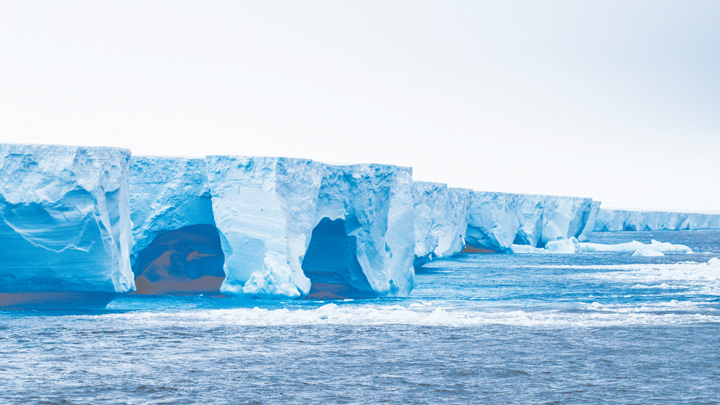 全球最大冰山“销号”，中国卫星记录其“最后旅程”