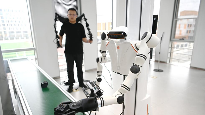 探访雄安新区“机器人学校”