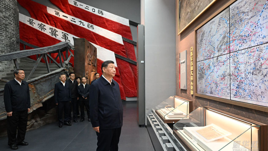 习近平在山西阳泉市向抗战烈士敬献花篮并参观百团大战纪念馆